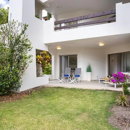Garden Serenity Retreat And Workspace With Heated Pools And Gym Apartament *