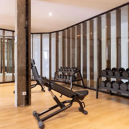 Garden Serenity Retreat And Workspace With Heated Pools And Gym Apartament