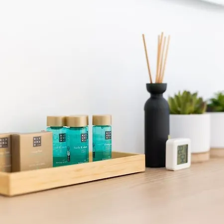 Apartamento Garden Serenity Retreat And Workspace With Heated Pools And Gym