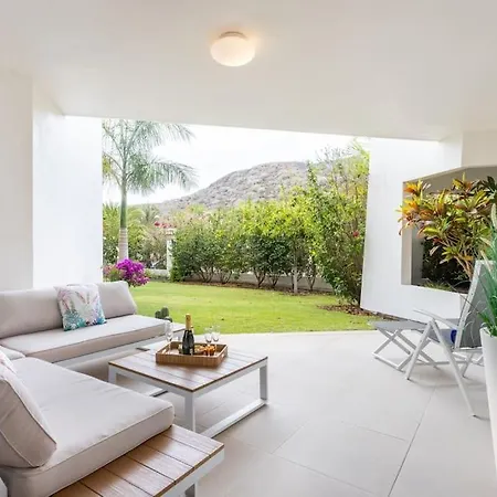 Apartamento Garden Serenity Retreat And Workspace With Heated Pools And Gym Palm-mar