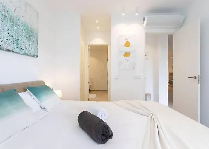 Garden Serenity Retreat And Workspace With Heated Pools And Gym