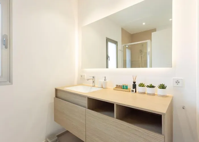 Garden Serenity Retreat And Workspace With Heated Pools And Gym 公寓