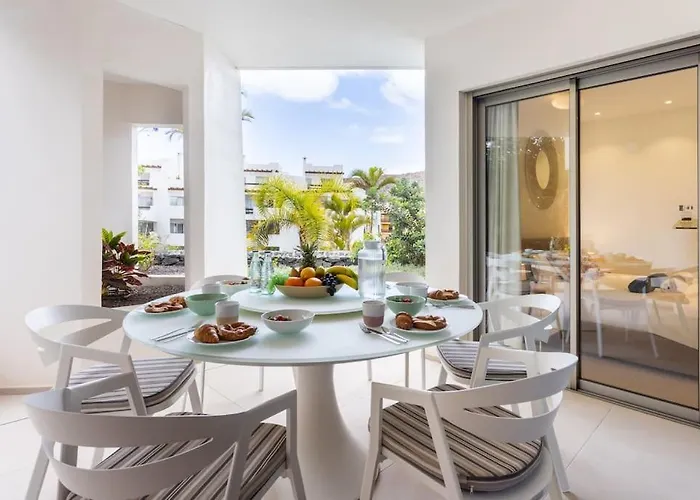 Garden Serenity Retreat And Workspace With Heated Pools And Gym *